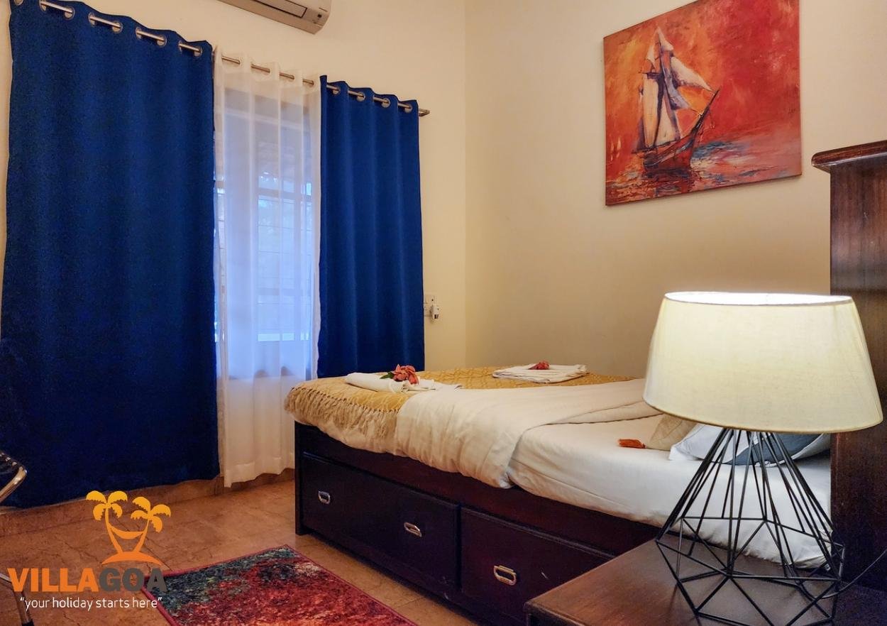 Beachfront villa Morjim