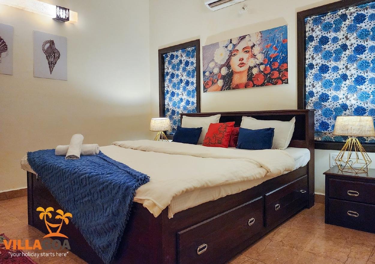 Beachfront villa Morjim