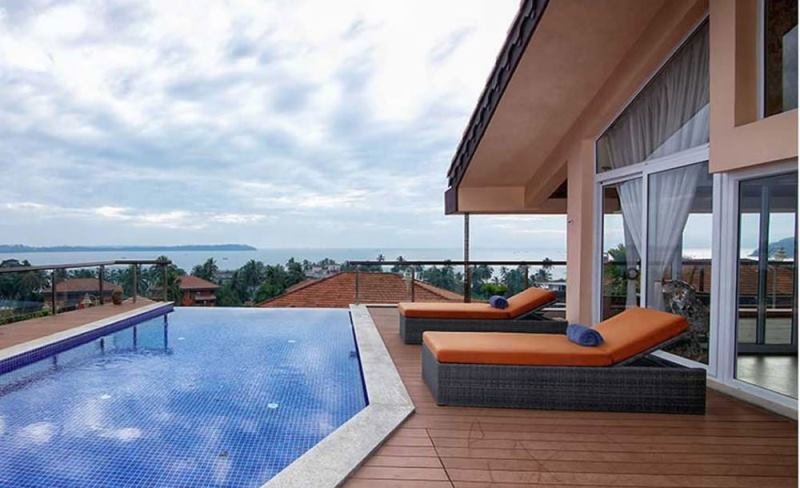 Luxury villa Hummus