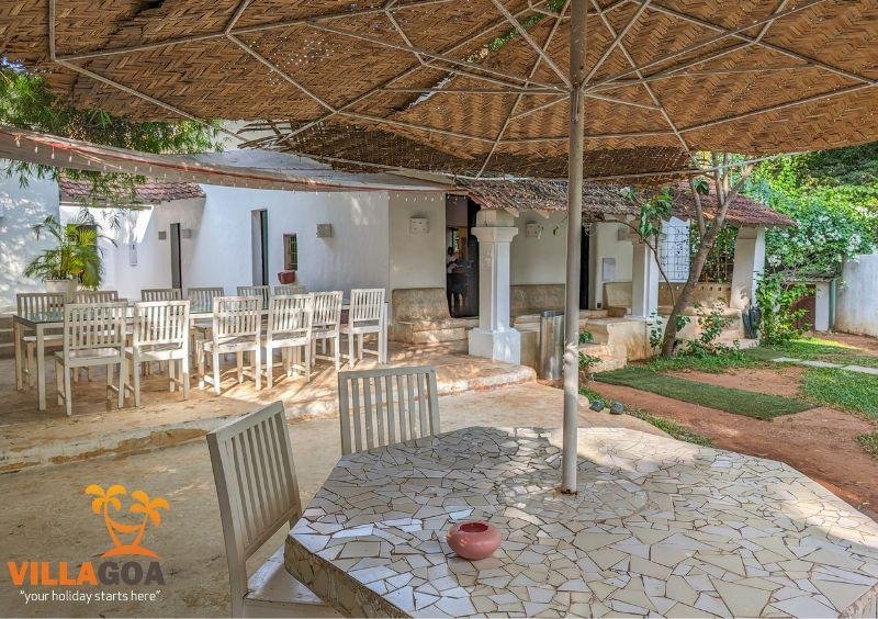 Beach villa Amore