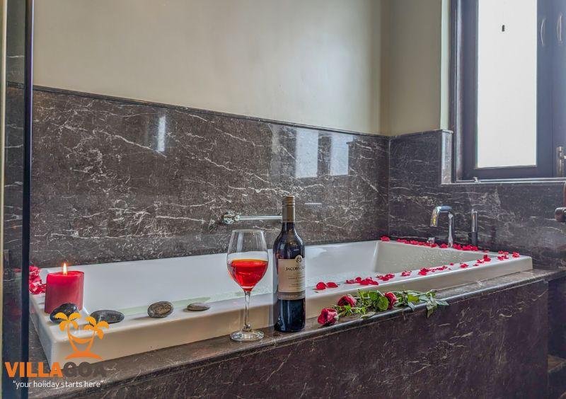 Luxury Villa Joyful