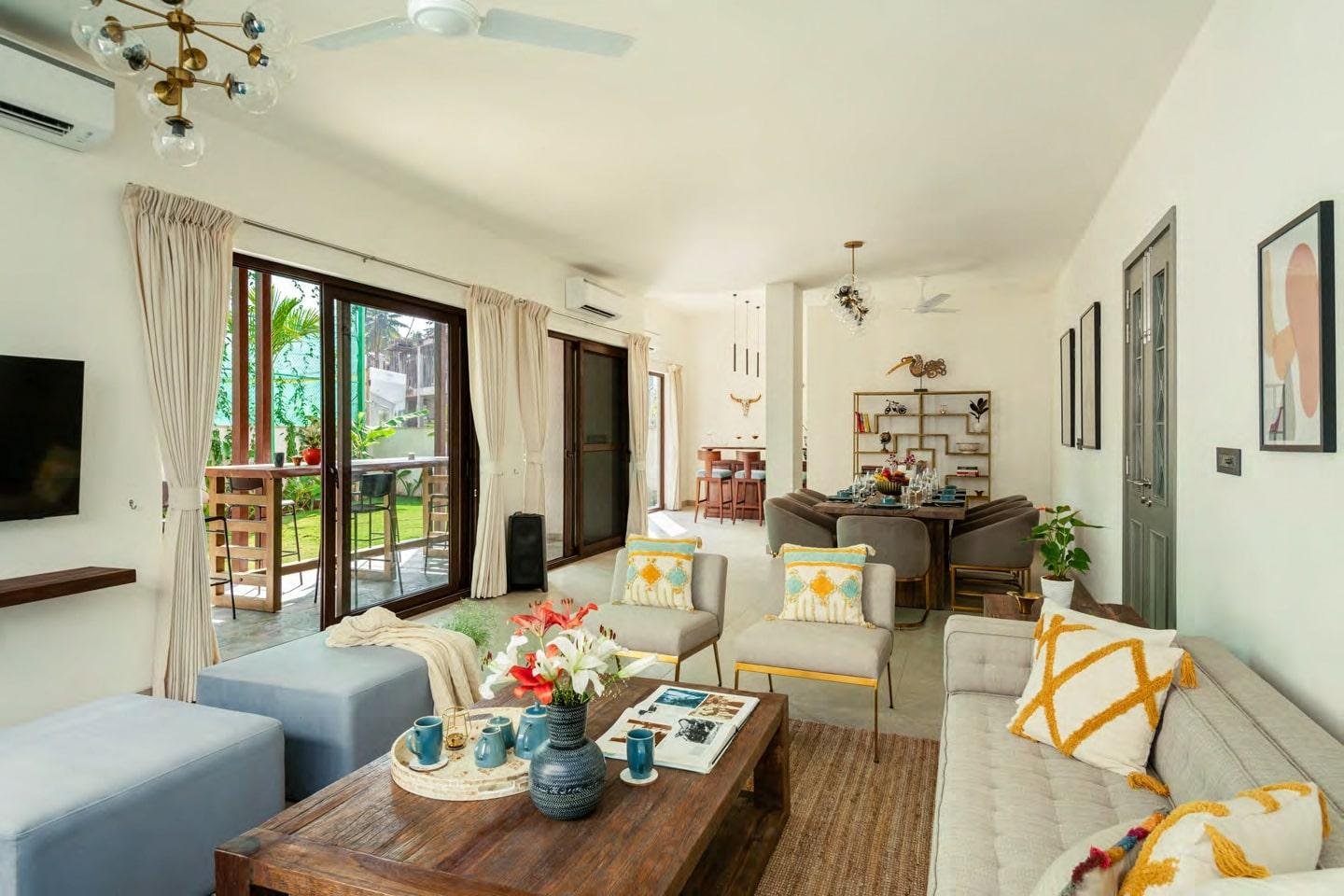 Villa  MayriT