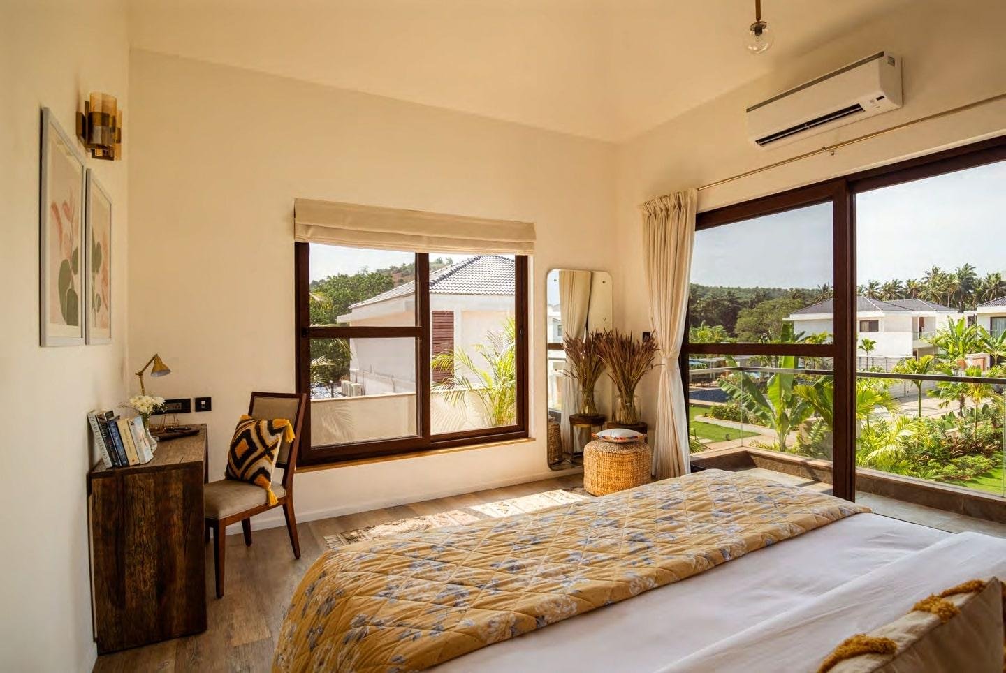 Villa  MayriT