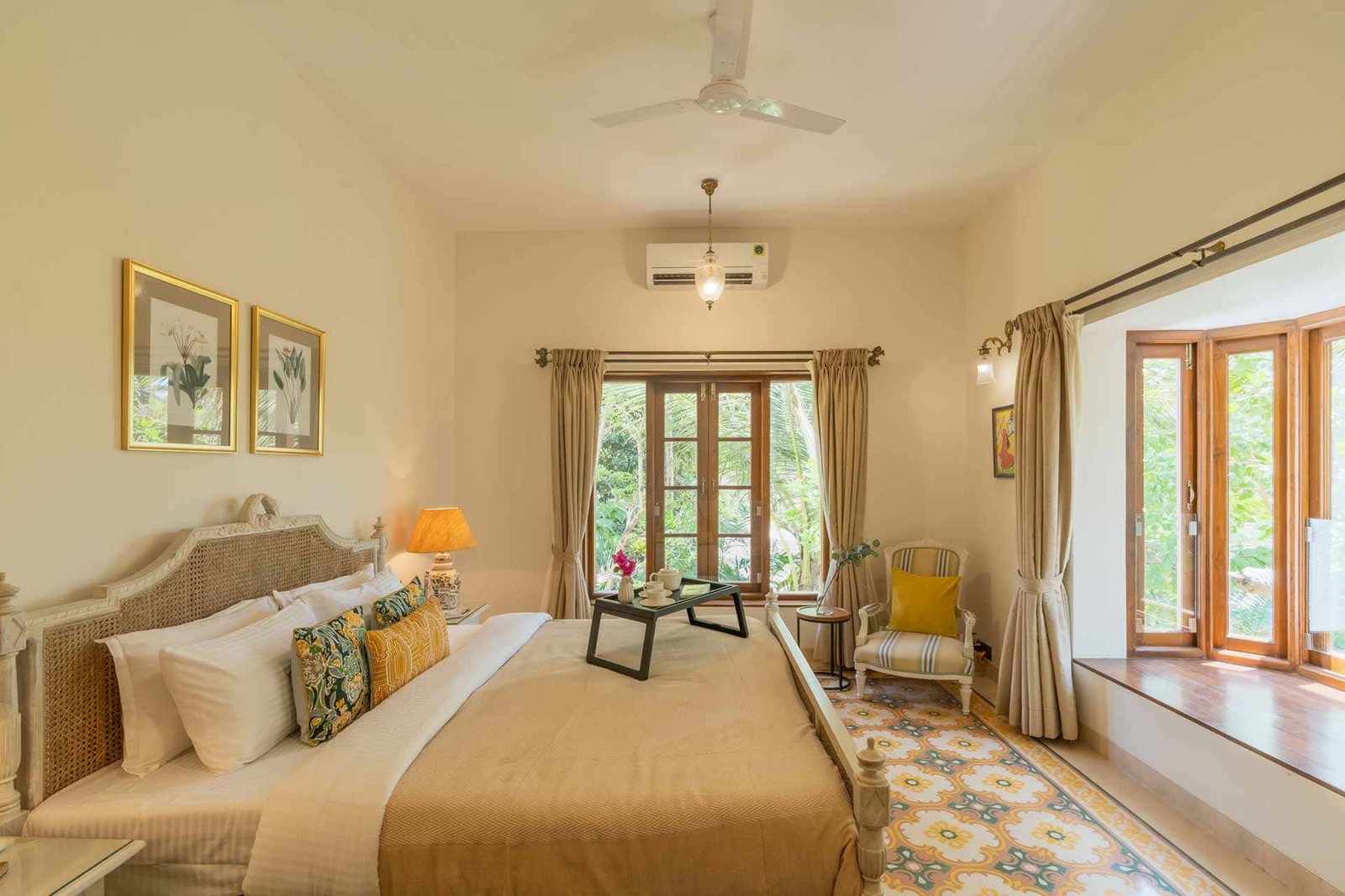 Moira Villa Tropicana