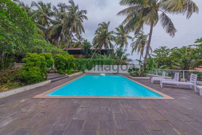 Private Pool Dina