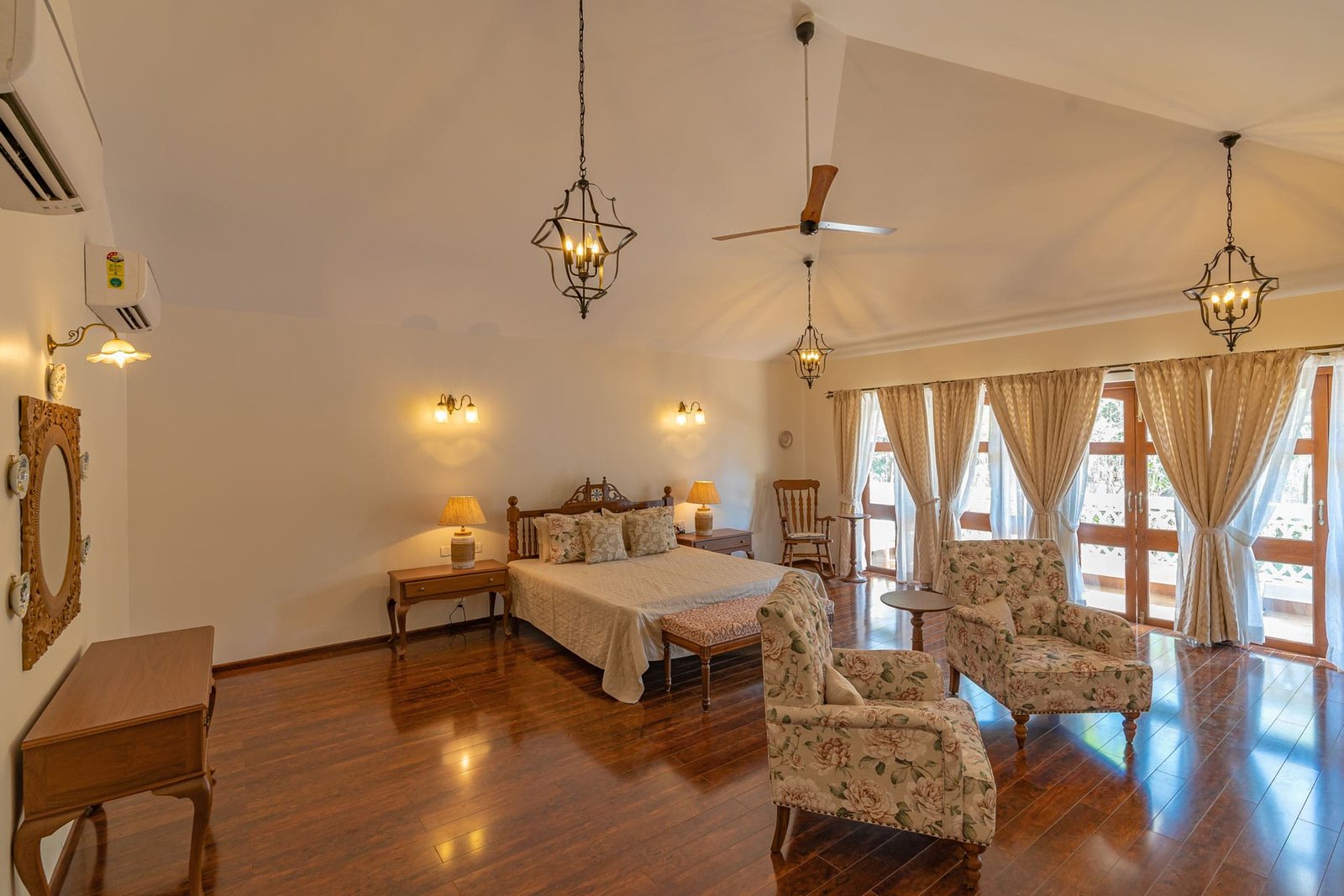 Moira Luxury Villa Kiss