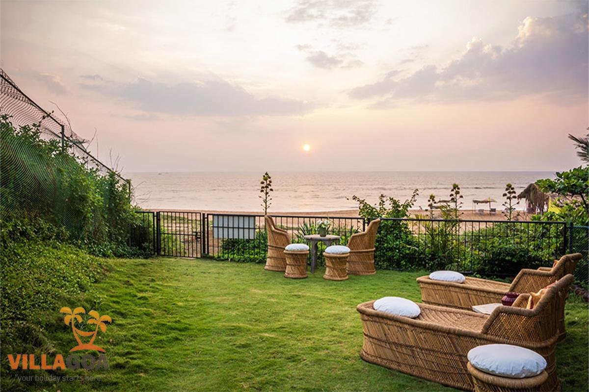 Beach villa Taro